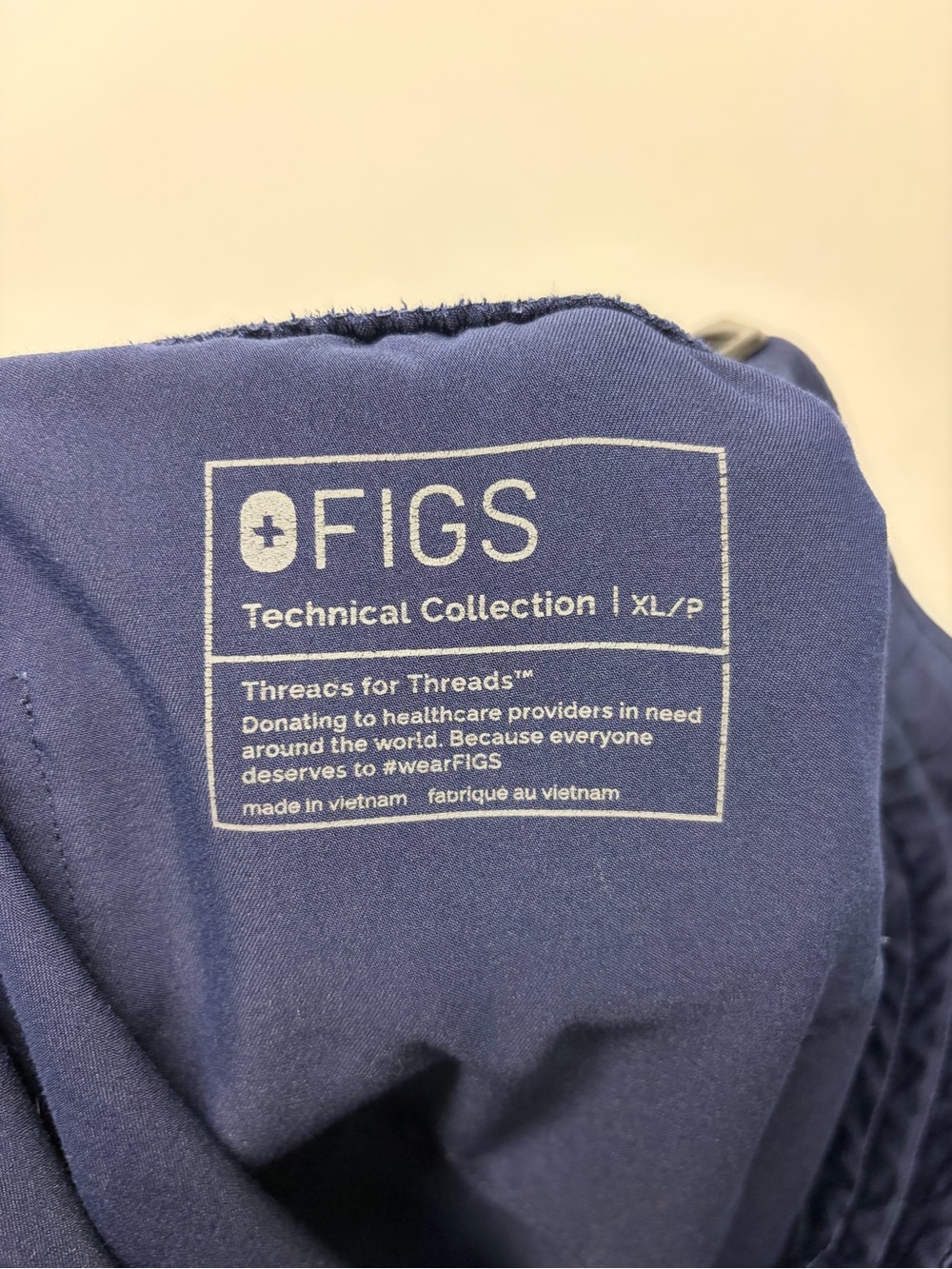Figs Women’s Navy High Waisted Zamora Joggers - Picture 4 of 4